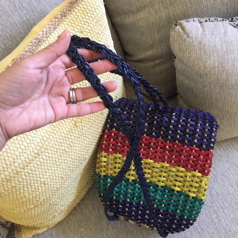 cute handwoven backpack - Picture 3 of 4